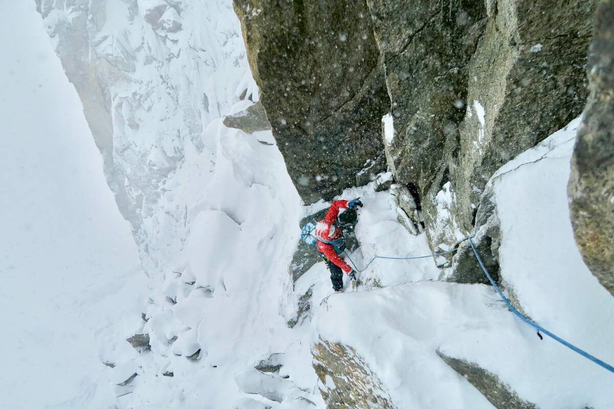 Snowy conditions on the Cosmiques ridge, Aiguille du Midi, Chamonix