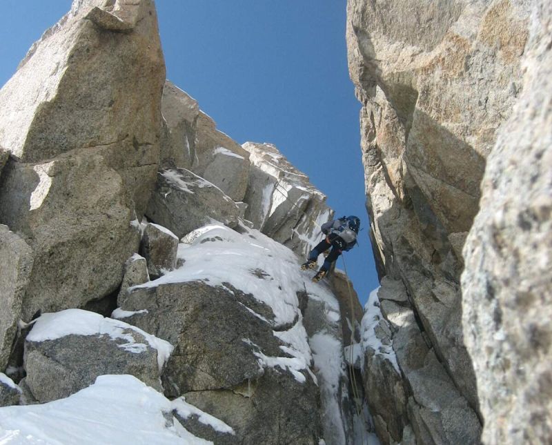 Rappels on the Arete des Cosmiques, Chamonix, Mont Blanc.