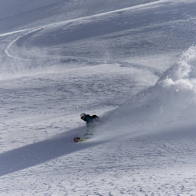 Chamonix snowboard freeride introduction course