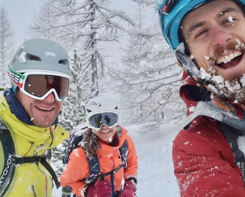 Skiers having fun on the Chamonix off-piste course