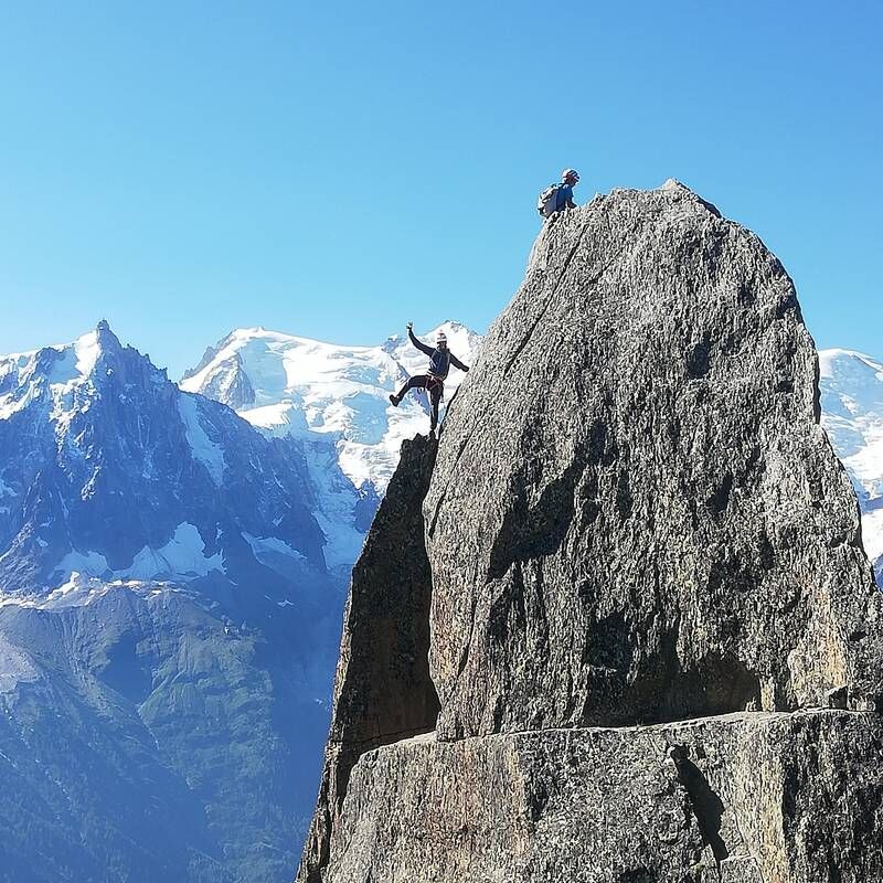 Clocher-clochetons traverse Chamex