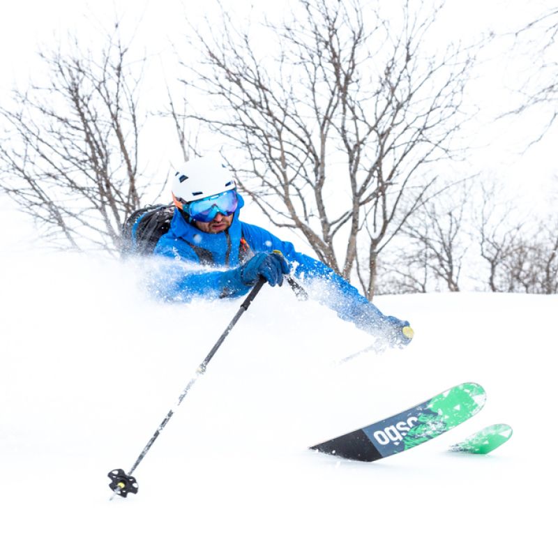 Off piste skiing Le Tour